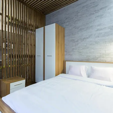 віп в центрі на вулиці проспект свободи 22 біля оперного театру біля вернісажу Апартаменты Львов