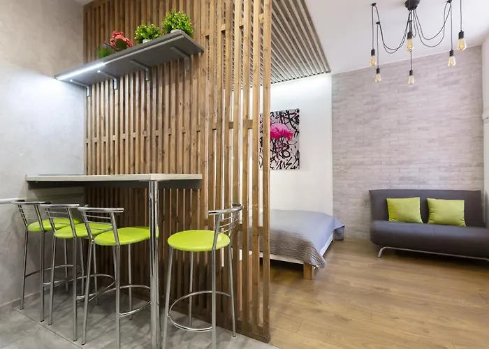 Appartamento віп в центрі на вулиці проспект свободи 22 біля оперного театру біля вернісажу