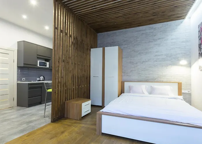 віп в центрі на вулиці проспект свободи 22 біля оперного театру біля вернісажу Appartamento *